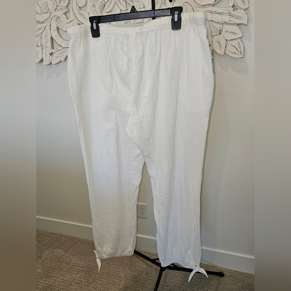 NWT Ralph Lauren 100% Cotton White Wide Leg Pants. Great for Vaca! XL (14/16) - Picture 3 of 5